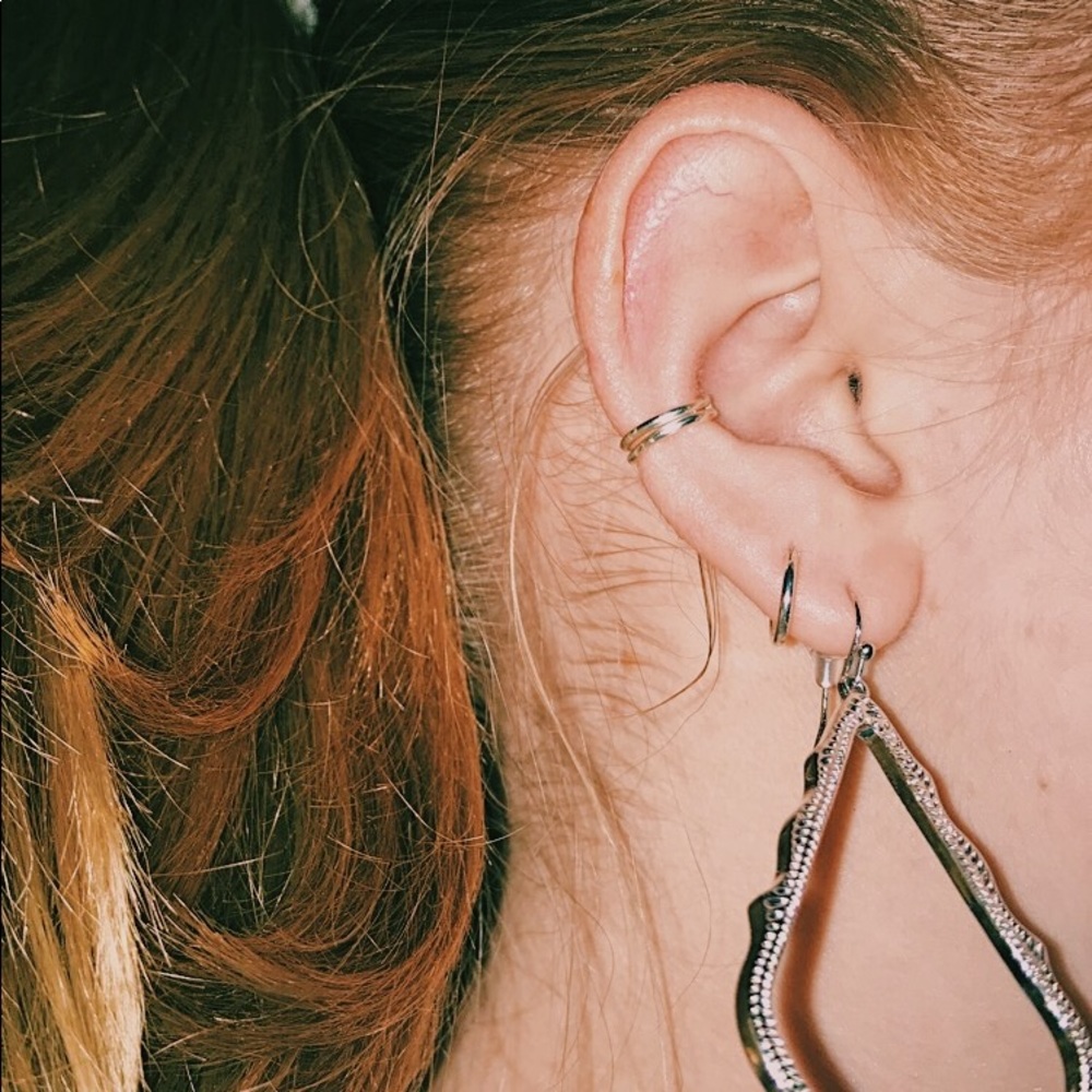 Double earcuff